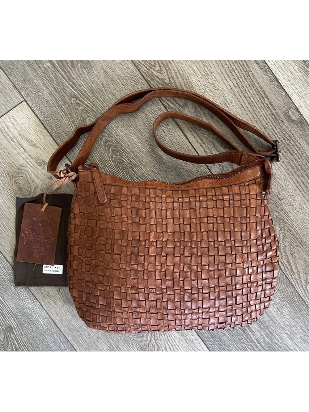 NWT Vilenca Holland Cognac Brown Woven Leather Shoulder Or Crossbody Bag TK 50